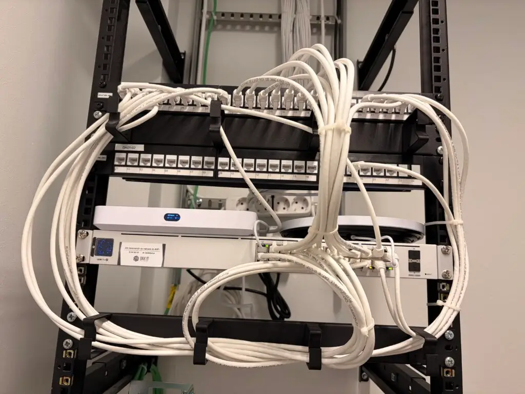 Komplett nätverkslösning och WiFi för kontor på Östermalm 3 Komplett nätverkslösning och WiFi för kontor på Östermalm