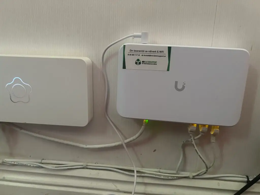 Åskskada – nytt nätverk med switch och WiFi installerat