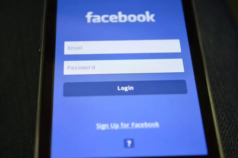 Hjälp med återställning av Facebook-konto