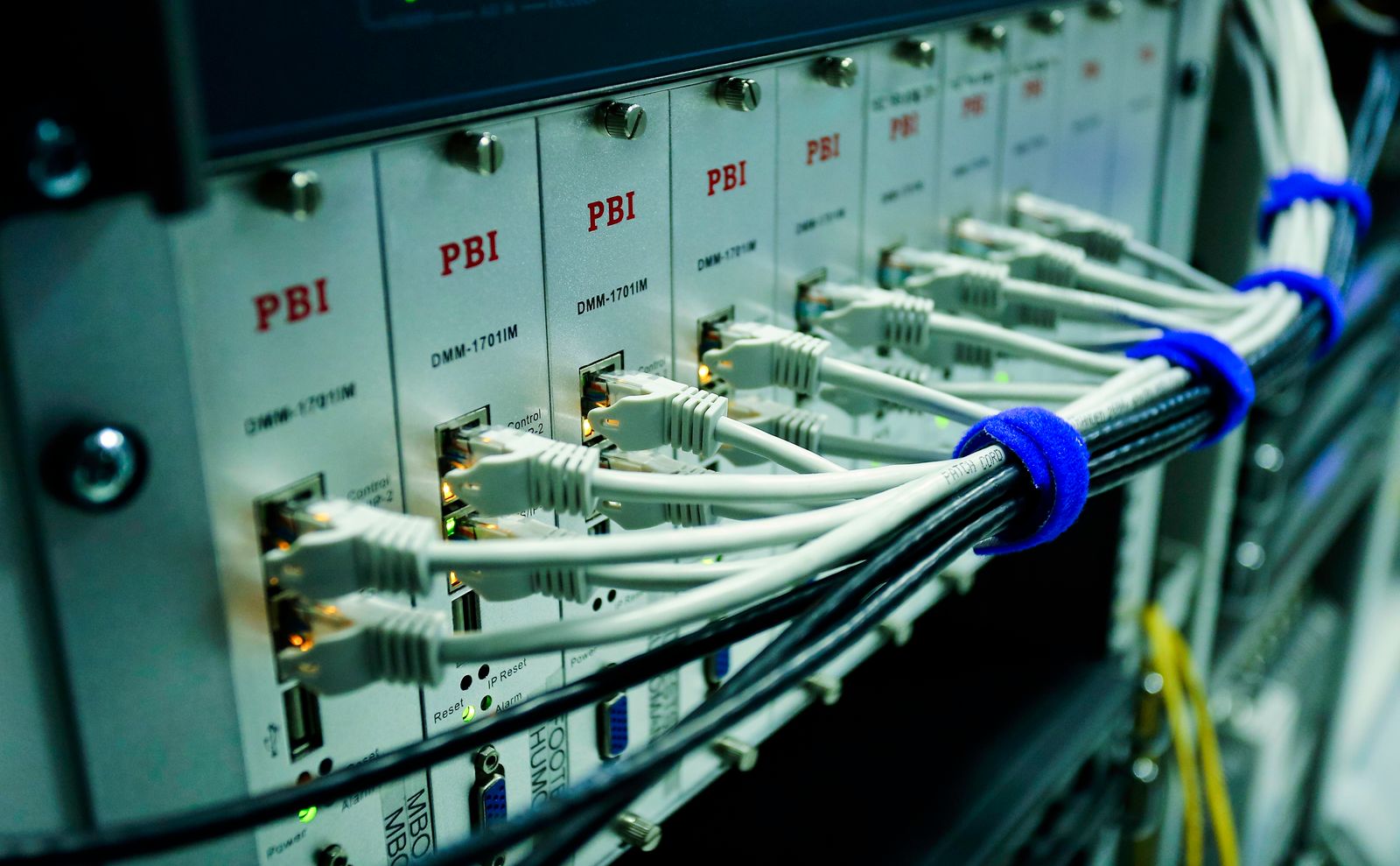vi mäter, planerar och installerar