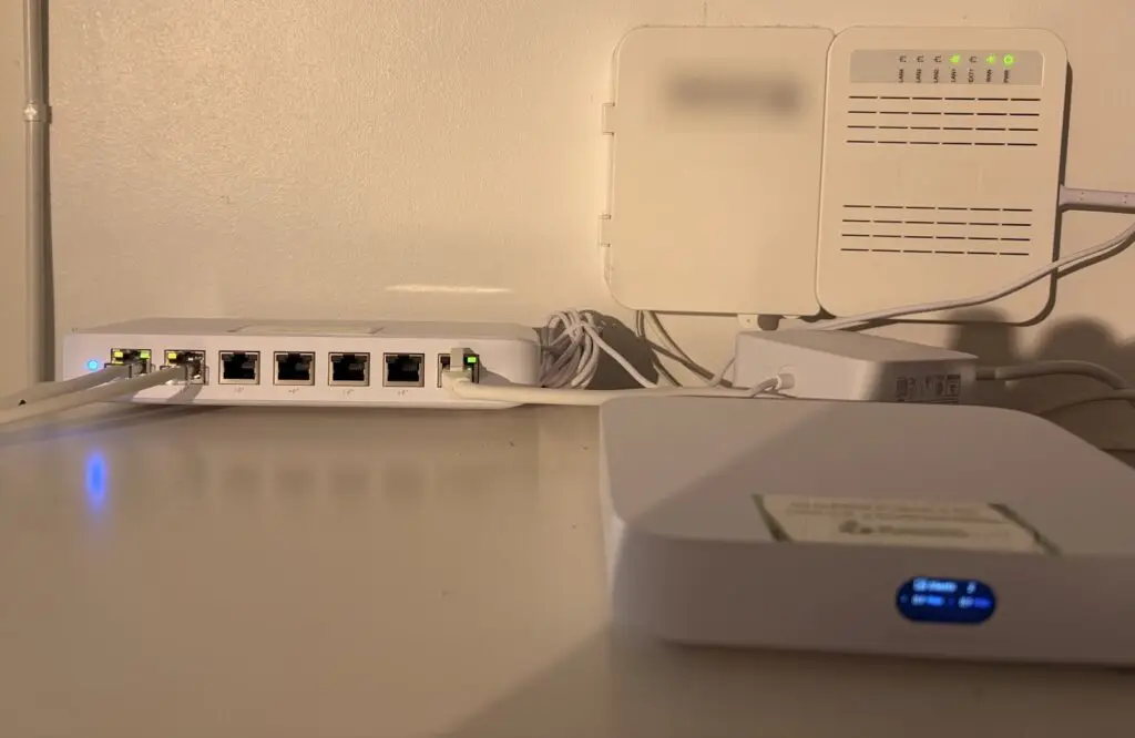 Bättre wifi hemma i villan i Huddinge med UniFi