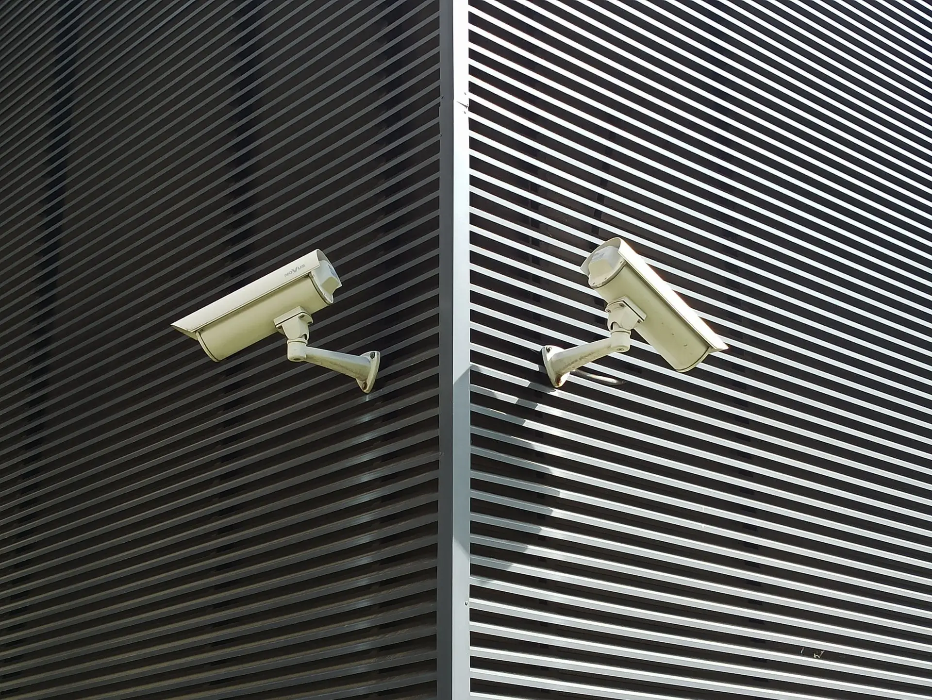 Kamera utan wifi och 4G-kamera: så hjälper teknikern till