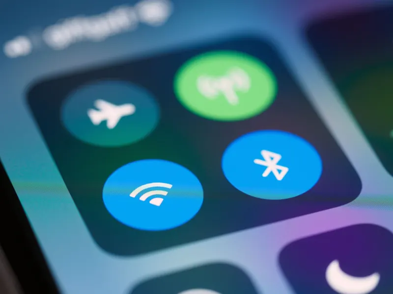 Kontrollcenter på en mobil med wifi-ikonen